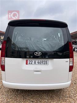 هیوندای ستاریا